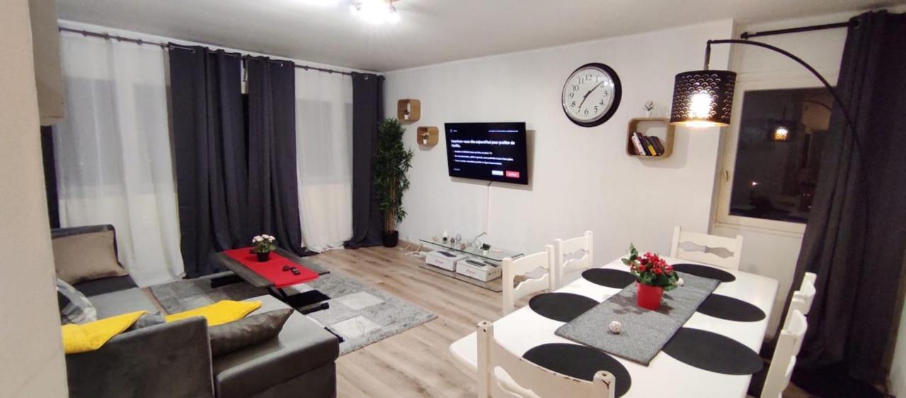 Magnifique Appartement Lille Wifi Parking By Servallgroup Mons-en-Baroeul Exteriör bild